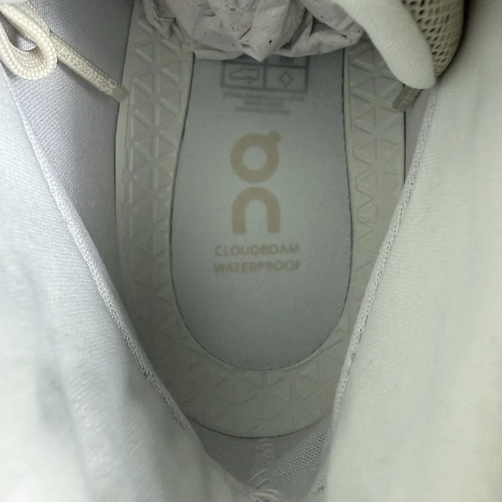 On Cloudroam Womens 10.5 Mid Boot Waterproof White Ice Limelight Green Shoes